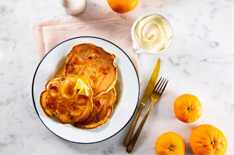 Mandarin and currant pancakes recipe for brunch